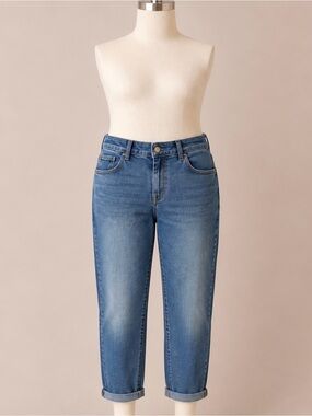 Ava & Viv 24W Boyfriend Crop Jeans Plus Size Super Stretch Medium Wash Cuffed